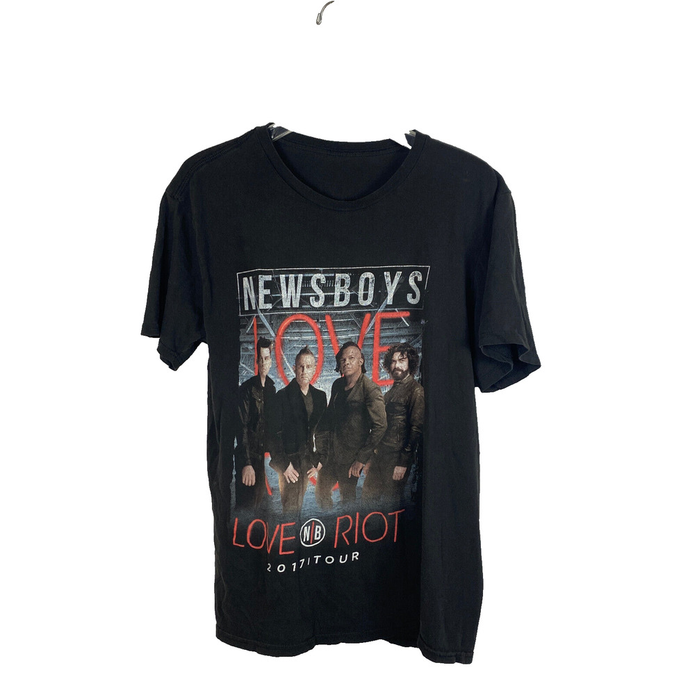 Newsboys T-Shirt Sz Medium Love Riot Distressed 2017 Black Christian Rock